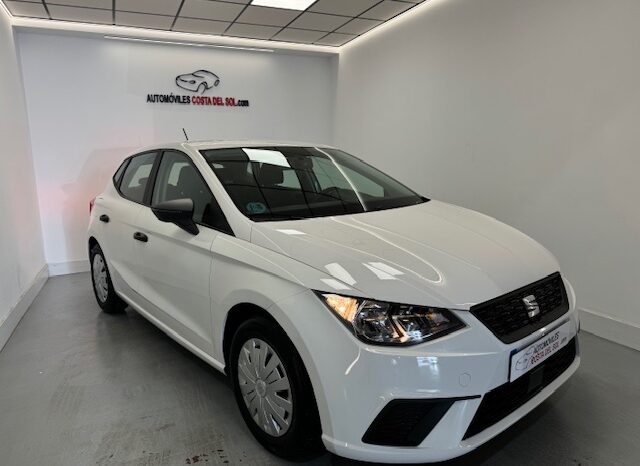 Seat Ibiza Referent Plus 1.0i lleno