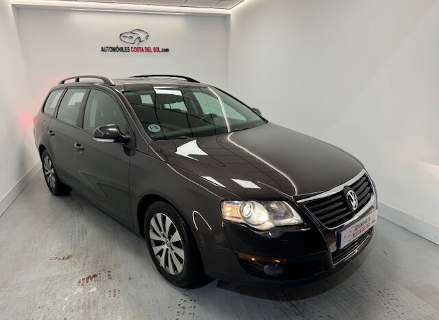 Volkswagen Passat Variant lleno