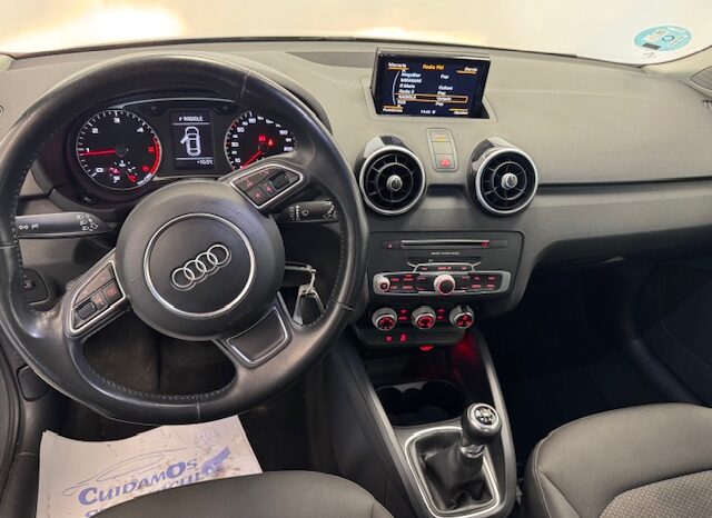 Audi A1 1.4TDI 90cv Adrenalin S-Line lleno