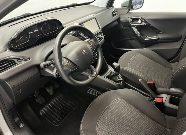 Peugeot 208 1.6HDI Active lleno