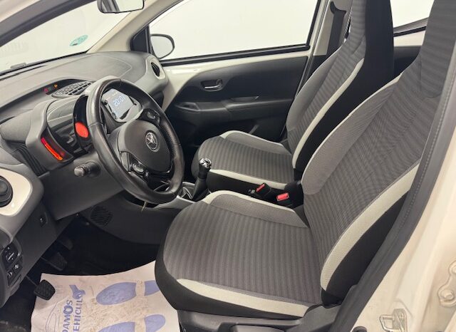 Toyota Aygo 1.0X-Play lleno