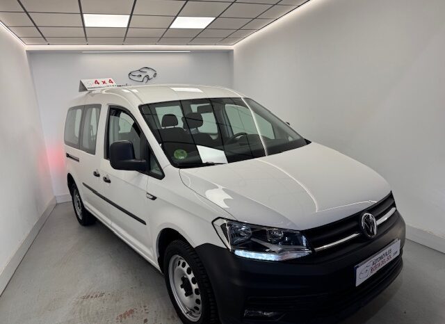 Volkswagen Caddy Maxi 4×4 Combi lleno