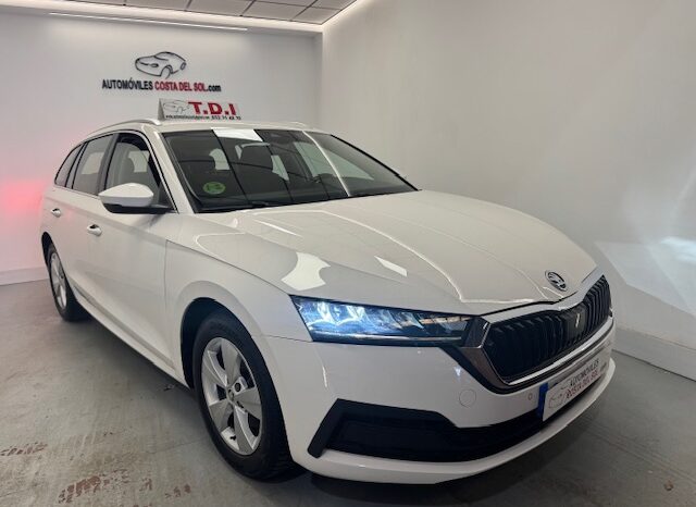 Skoda Octavia Combi 2.0TDI Ambition lleno