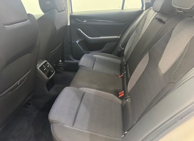 Skoda Octavia Combi 2.0TDI Ambition lleno