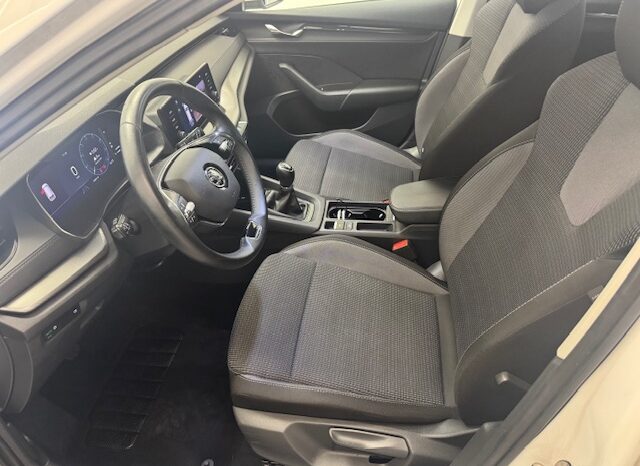 Skoda Octavia Combi 2.0TDI Ambition lleno