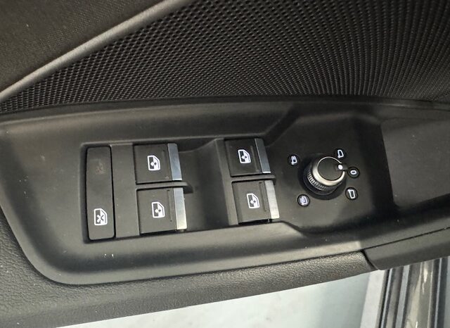 Audi A3 Sportback 1.6TDI S-Line lleno