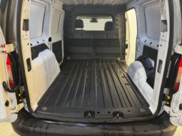 Volkswagen Caddy Maxi 2.0TDI lleno
