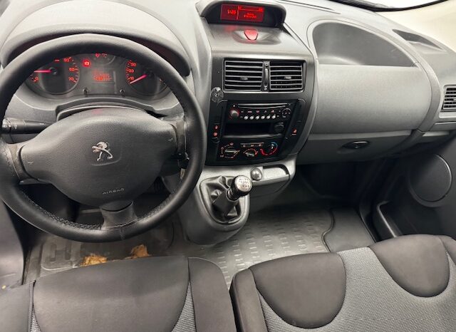 Peugeot Expert 2.OHDI 6v L2H1 lleno