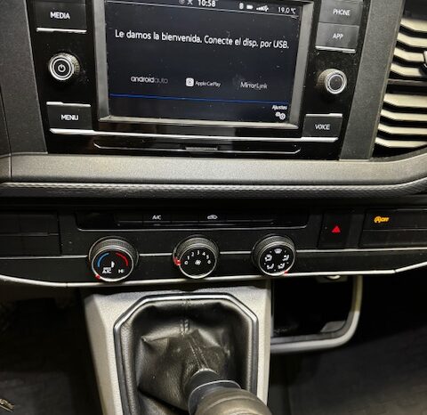 Volkswagen Transporter 6.1 Furgon 2.0TDI lleno