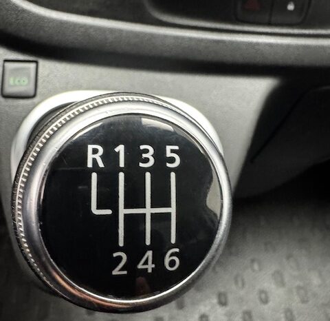 Renault Trafic L1H1 2.0DCI lleno