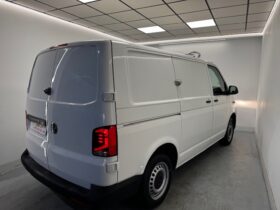 Volkswagen Transporter 6.1 Furgon 110cv