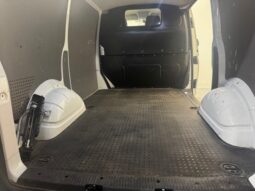 Volkswagen Transporter 6.1 Furgon 150cv lleno