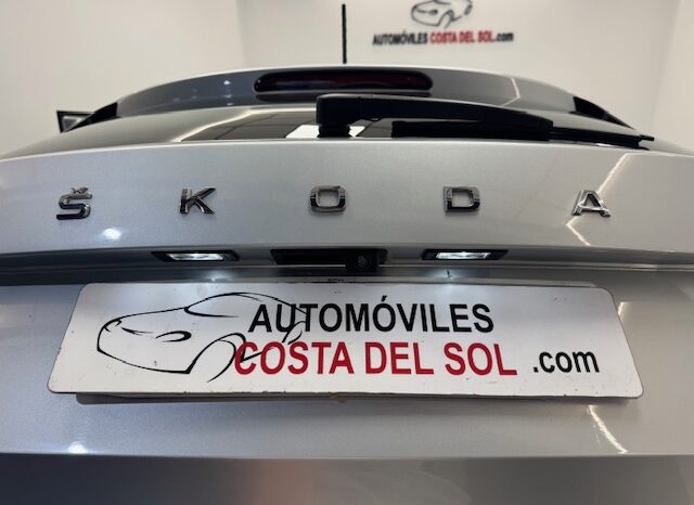 Skoda Fabia 1.0TSI Motion lleno