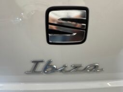 Seat Ibiza 1.0i Referent Plus lleno
