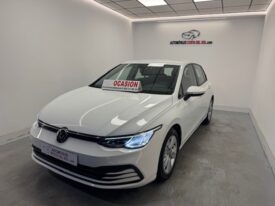 Volkswagen Golf 8 2.0TDI Life