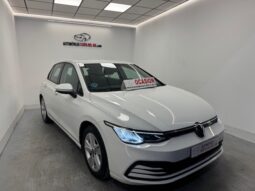 Volkswagen Golf 8 2.0TDI Life lleno