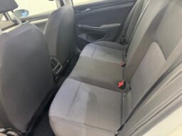Volkswagen Golf 8 2.0TDI Life lleno