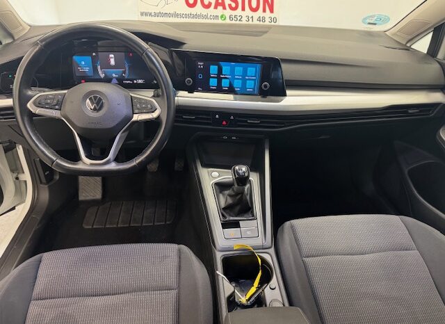 Volkswagen Golf 8 2.0TDI Life lleno