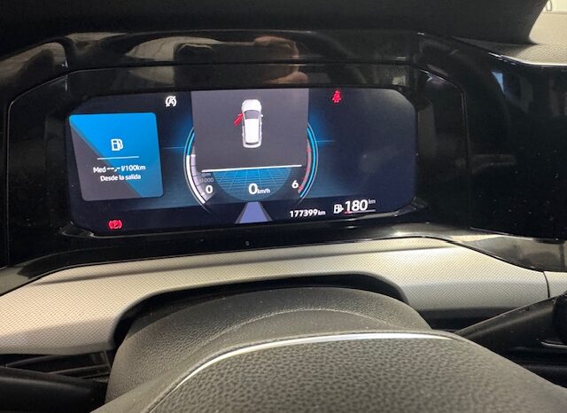 Volkswagen Golf 8 2.0TDI Life lleno