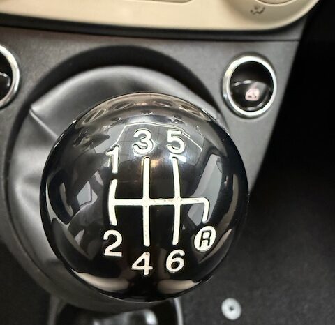 Fiat 500 1.0 Hybrid Dolcevita lleno