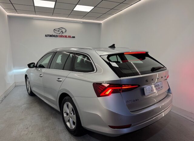Skoda Octavia ST 2.0TDI Ambition lleno