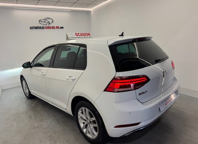 Volkswagen Golf 7.5 1.6TDI Advance lleno