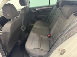 Volkswagen Golf 7.5 1.6TDI Advance lleno