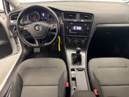 Volkswagen Golf 7.5 1.6TDI Advance lleno