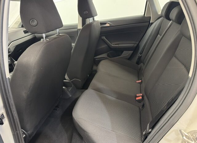 Volkswagen Polo 1.0TSI Life “crema” lleno