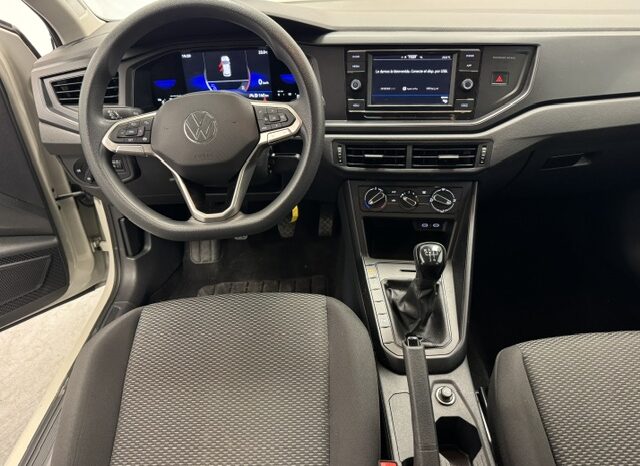 Volkswagen Polo 1.0TSI Life “crema” lleno