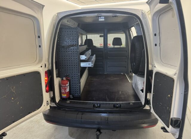 Volkswagen Caddy Furgon 2.0TDI 4×4 lleno