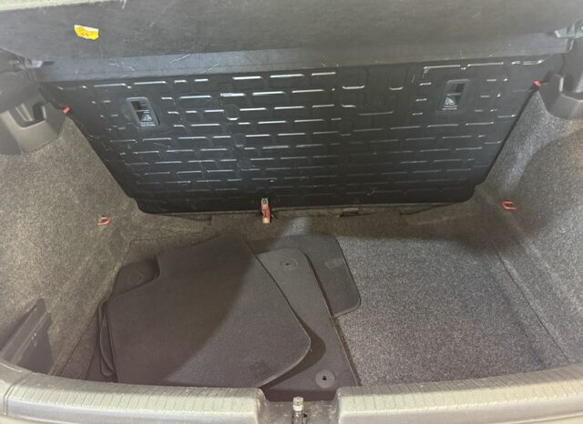 Volkswagen Polo 1.0i Edition lleno