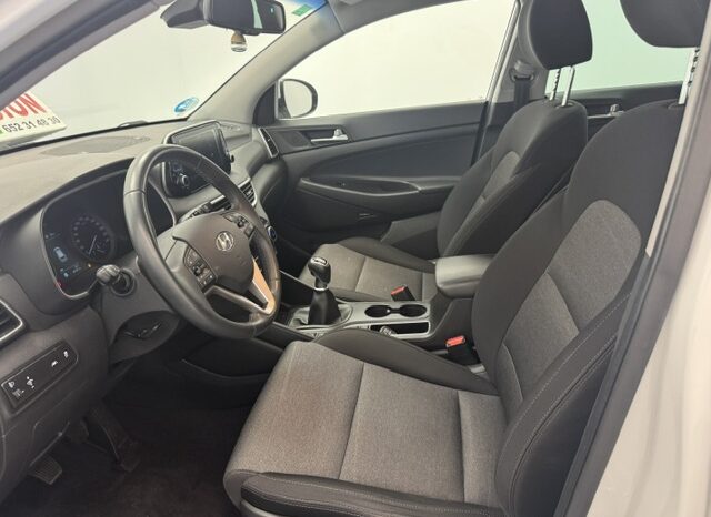 Hyundai Tucson Tekno 1.6CRDI 46v hibrido lleno