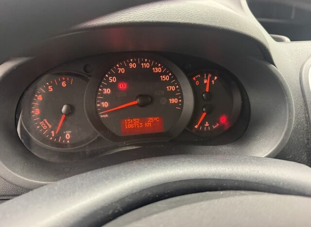 Nissan NV 250 1.5DCI lleno