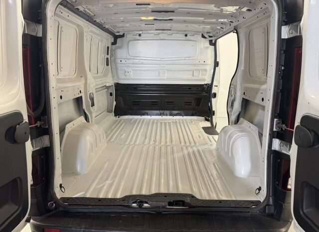 Renault Trafic 2.0DCI New Model lleno