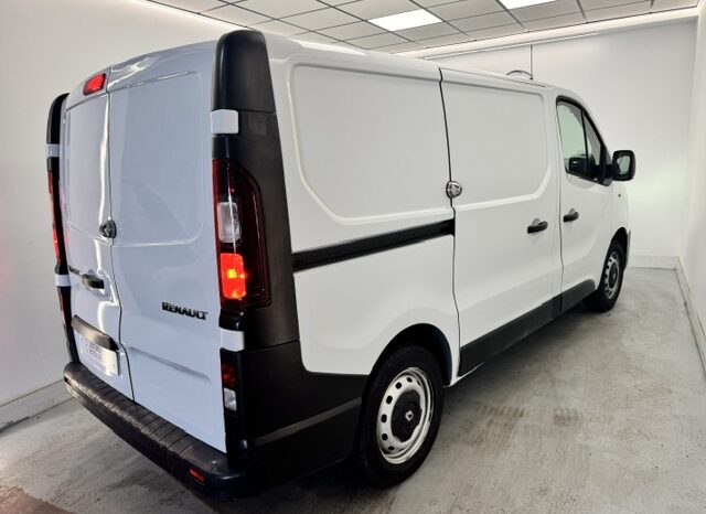 Renault Trafic 2.0DCI lleno