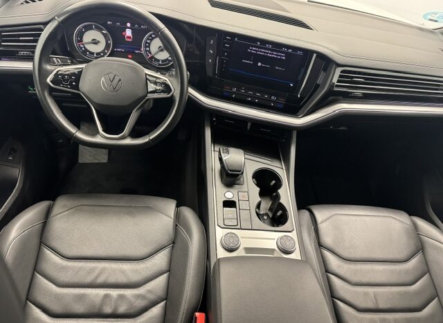 Volkswagen Touareg 3.0TDI 4 Motion R-Line lleno