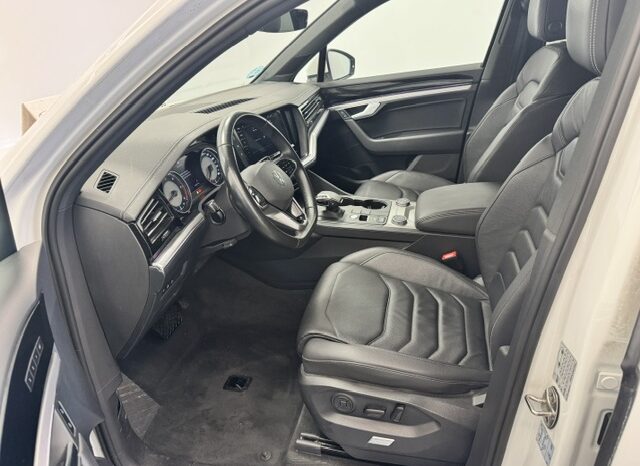 Volkswagen Touareg 3.0TDI 4 Motion R-Line lleno