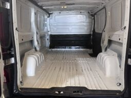Renault Trafic L1H1 2.0DCI lleno