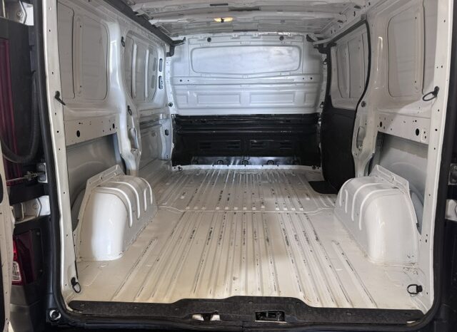 Renault Trafic L1H1 2.0DCI lleno