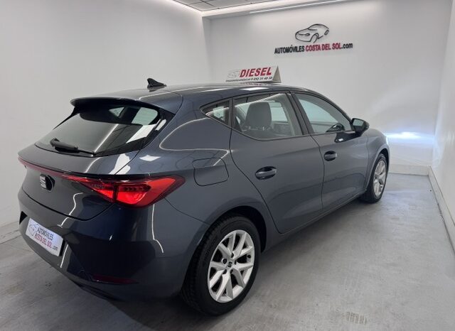 Seat Leon 2.0TDI Referent lleno