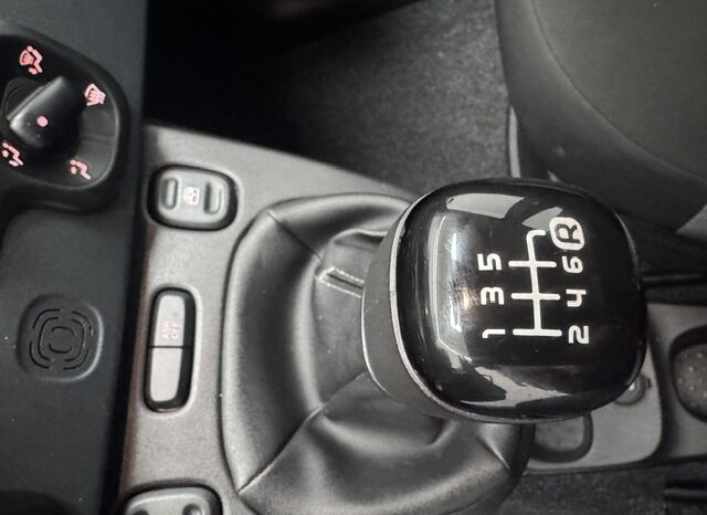 Fiat Panda 1.0i Hybrid lleno