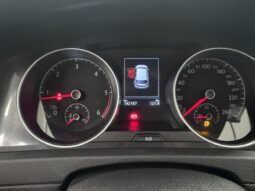 Volkswagen Golf 7.5 1.6TDI Advance lleno