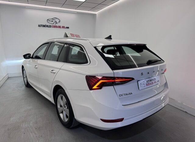 Skoda Octavia 2.0TDI ST lleno